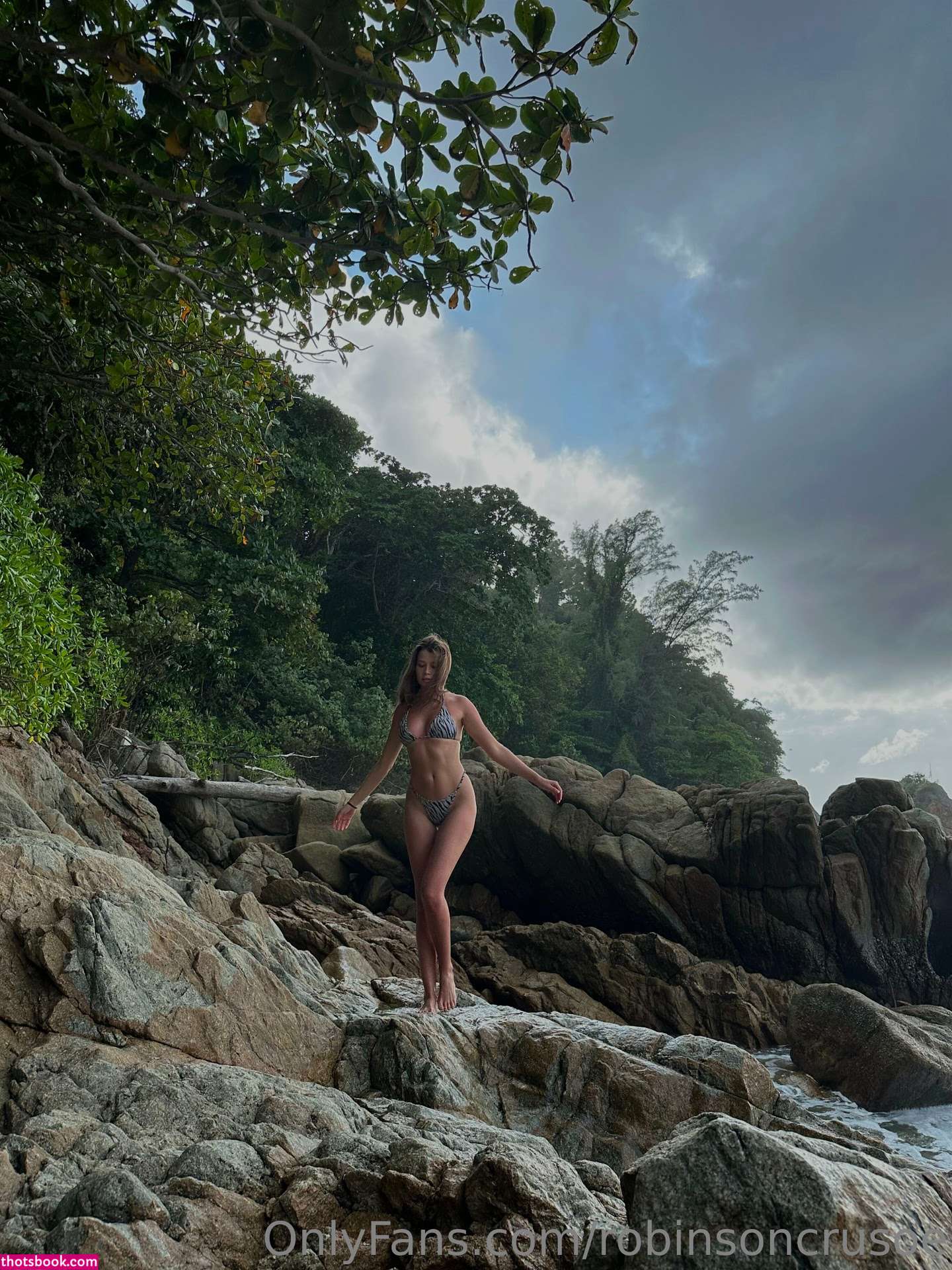 robinsoncrusoe Bittermoon momiamhere Nude OnlyFans Photos #6 1113345