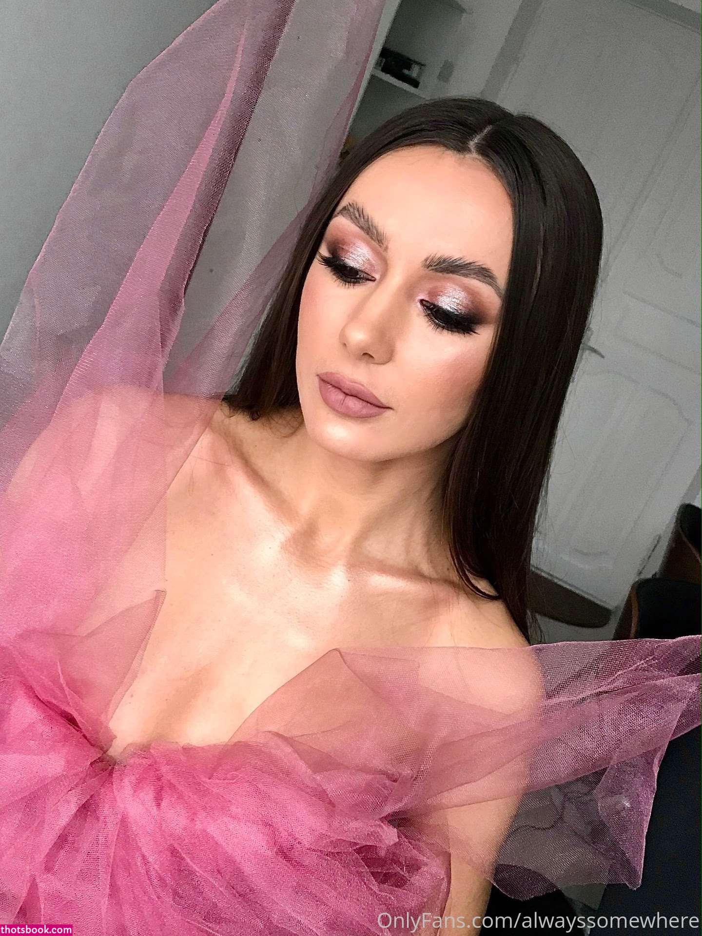 Alwayssomewhere nonaqueen Mariarty Nude OnlyFans Photos #2 1117172