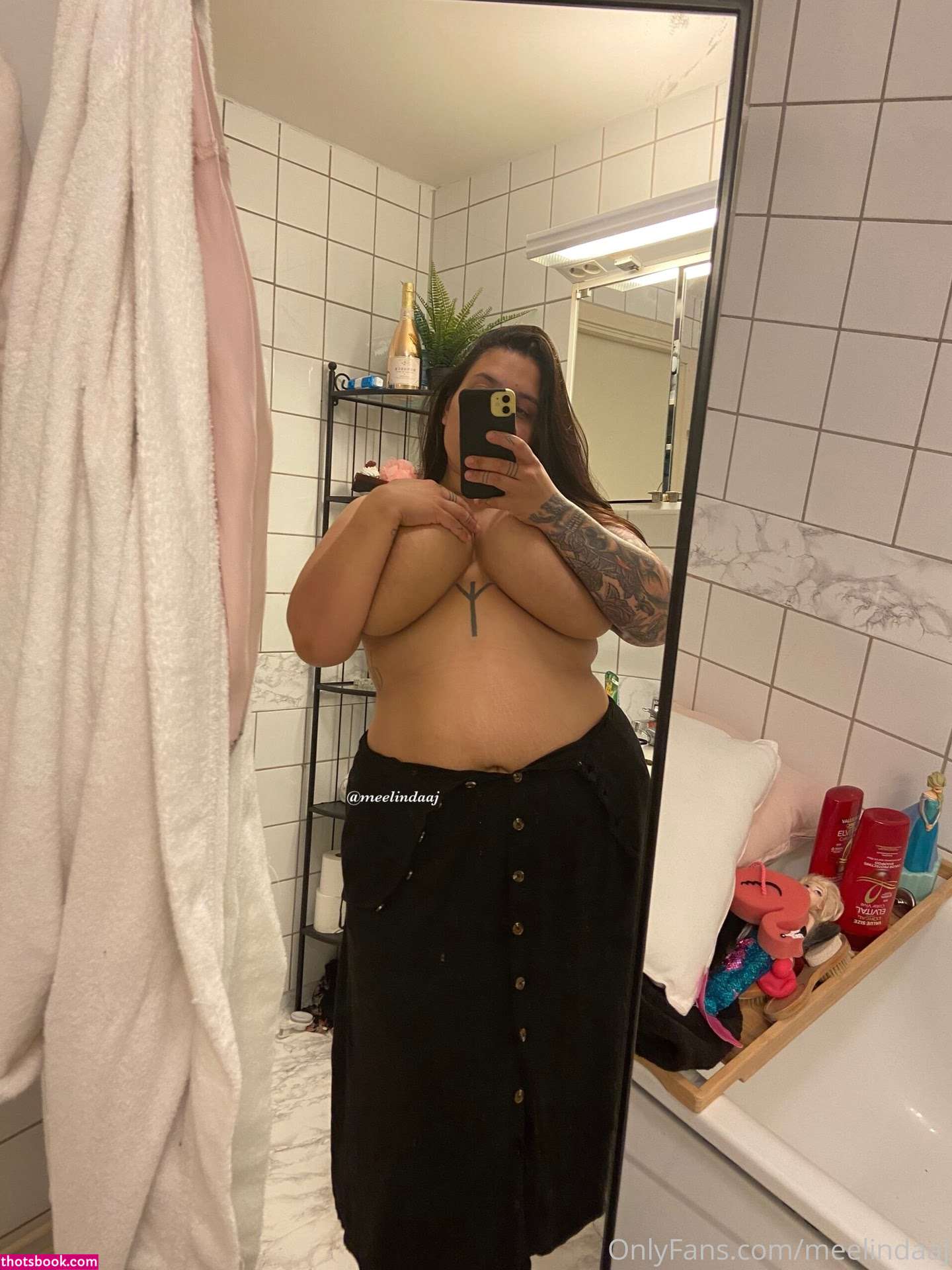 meelindaaj Melinda missbustybaker Nude OnlyFans Photos #5 1105777