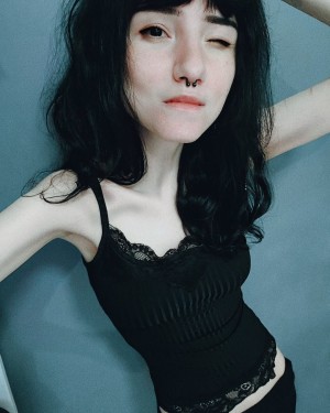 preachersmanicdaughter Nude Leaks OnlyFans Photos #5