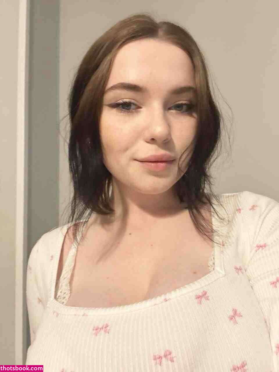 ThuBoppre rosemaryleadley DevonaHutzler AllysonAird Nude Leaks OnlyFans Photos #2 1820776