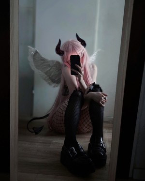 ghostfawnnn Nude Leaks OnlyFans Photos #2