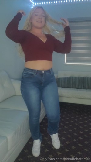 blondiehottie99 nude Leaks OnlyFans Video #2