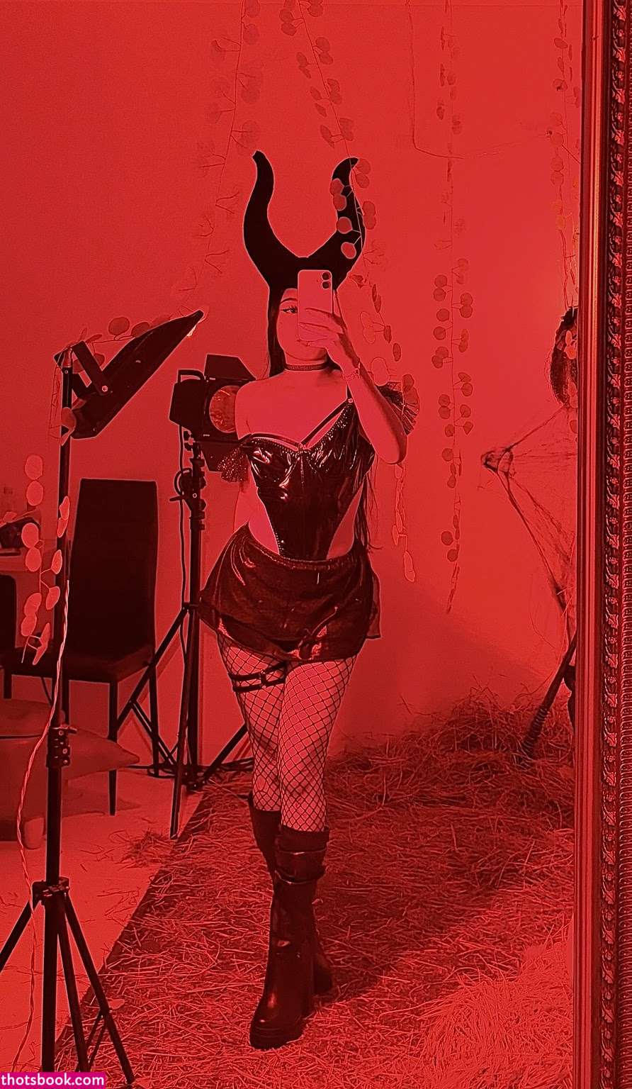 Ahri Moon1 Golden Girlsss Nude Leaks OnlyFans Photos #3 1815840