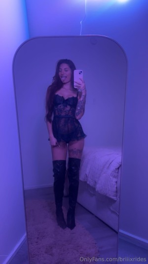 briiixrides Nude Leaks OnlyFans Photos #1