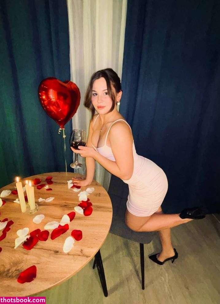 EmiliaDreams Emilia Dream Nude Leaks OnlyFans Photos #1 1817503