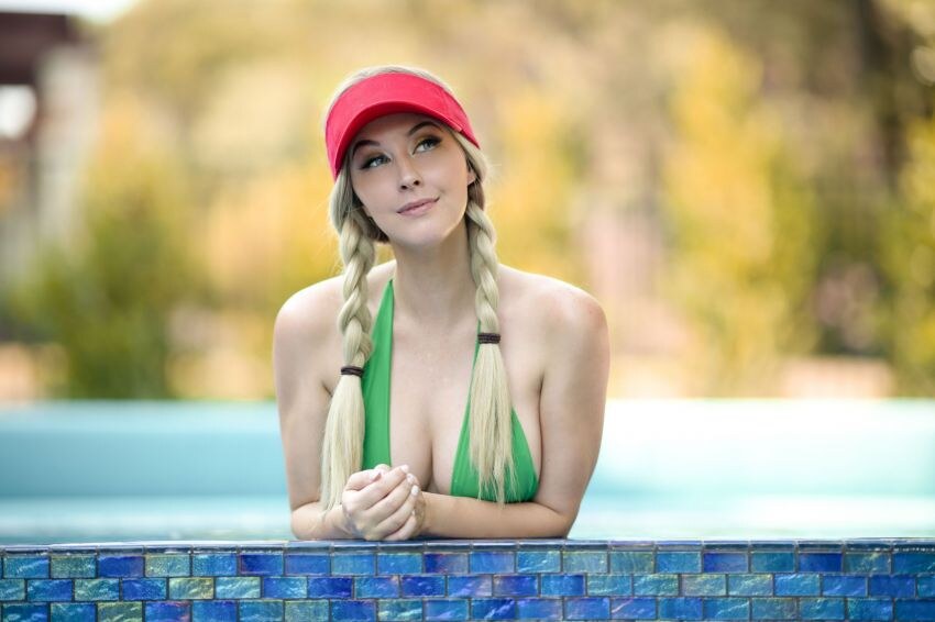 Meg Turney – Cammy Poolside Photos (10 pics) 2802