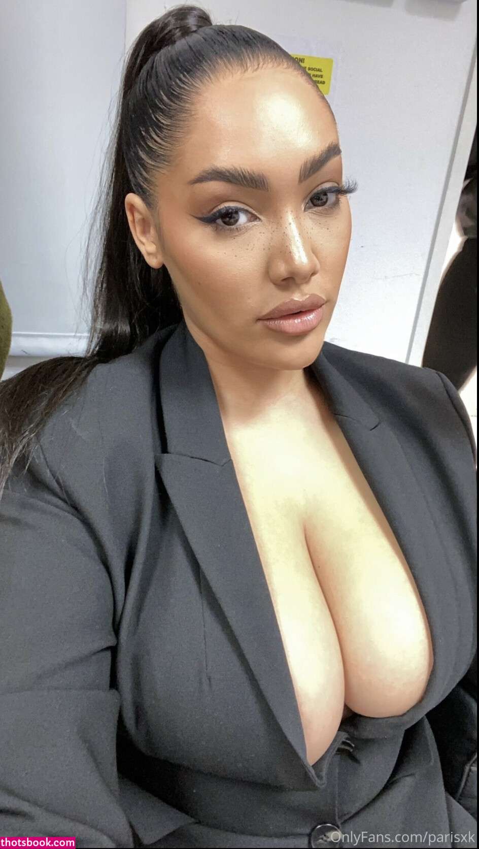 parisxhk  parisxk  parisoxo OnlyFans Photos #1 273184