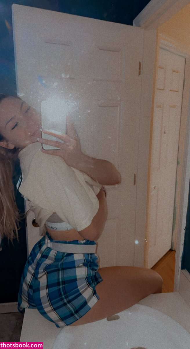 Truckgirlashley Nude Photos #1 292477