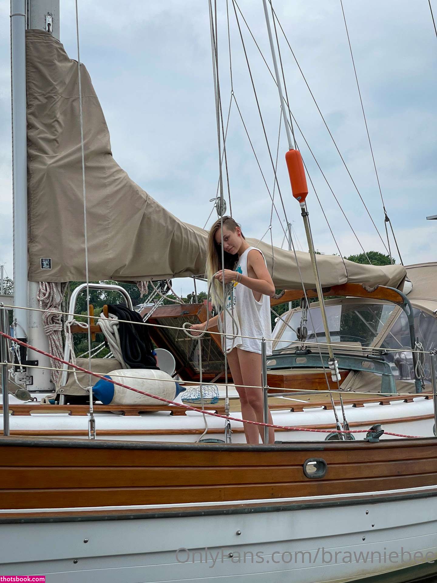 Brawniebee Nude Photos #3 306643