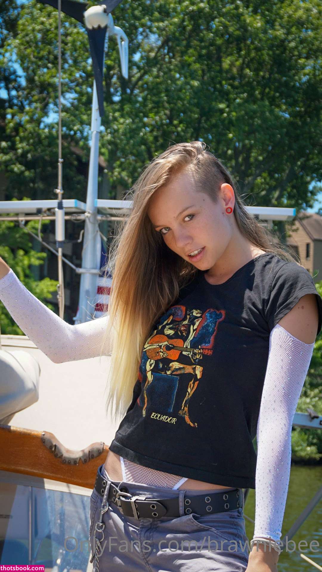 Brawniebee Nude Photos #3 306647