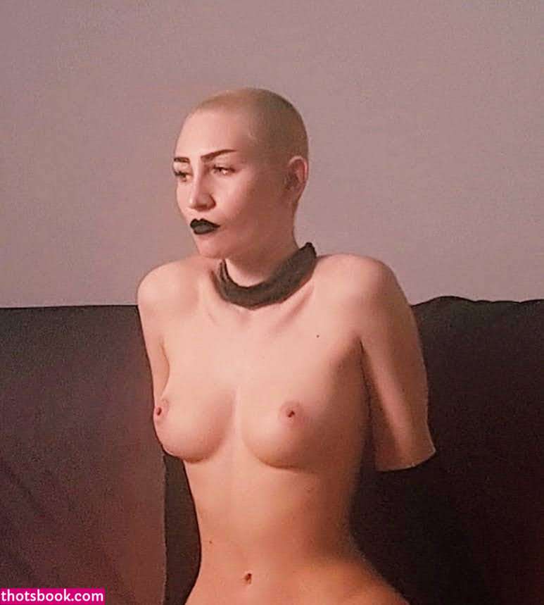 Emilia Zabberoni artikleopardartist Nude OnlyFans Photos #3 328726