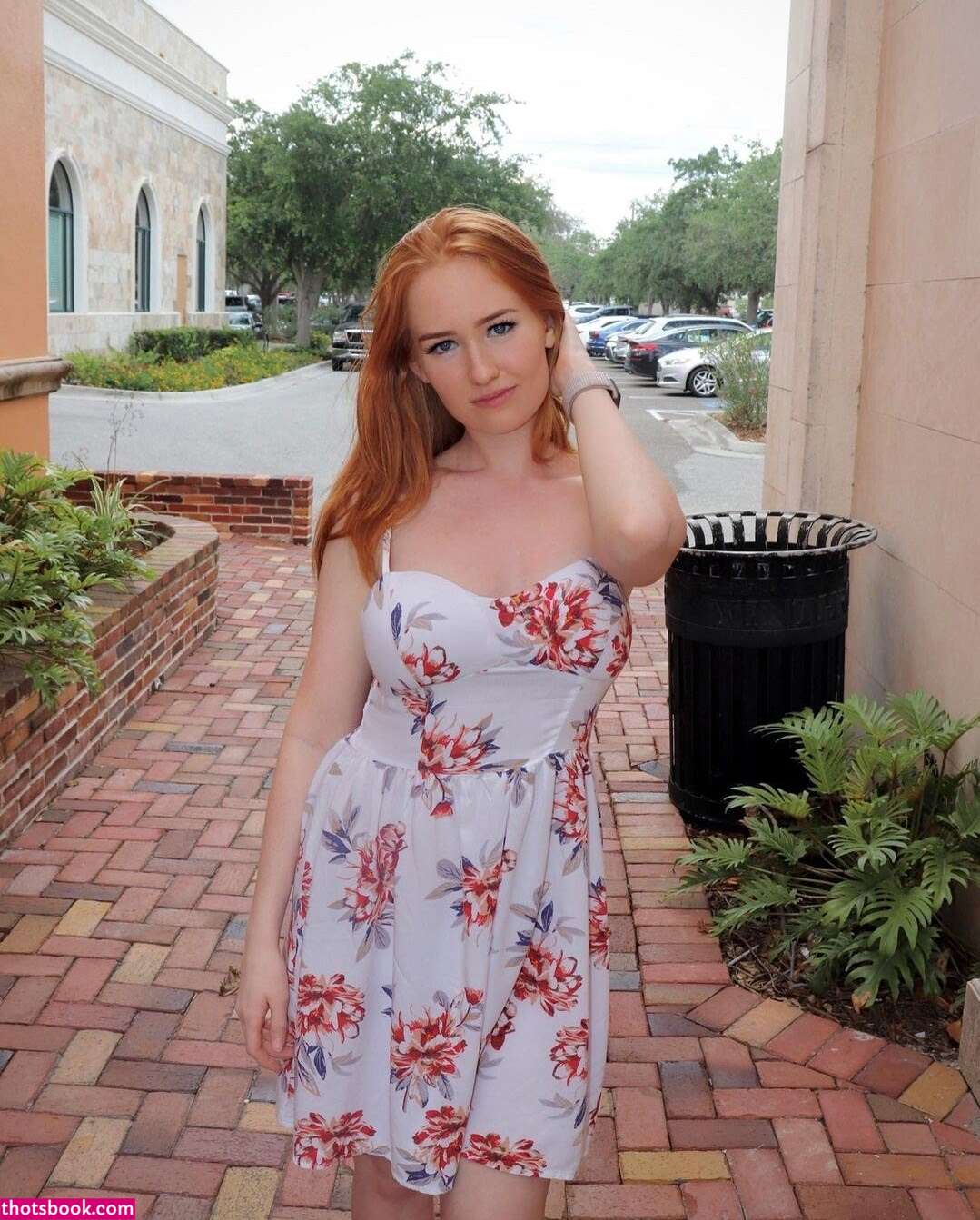 Iksnirub Twins Photos #7 281358