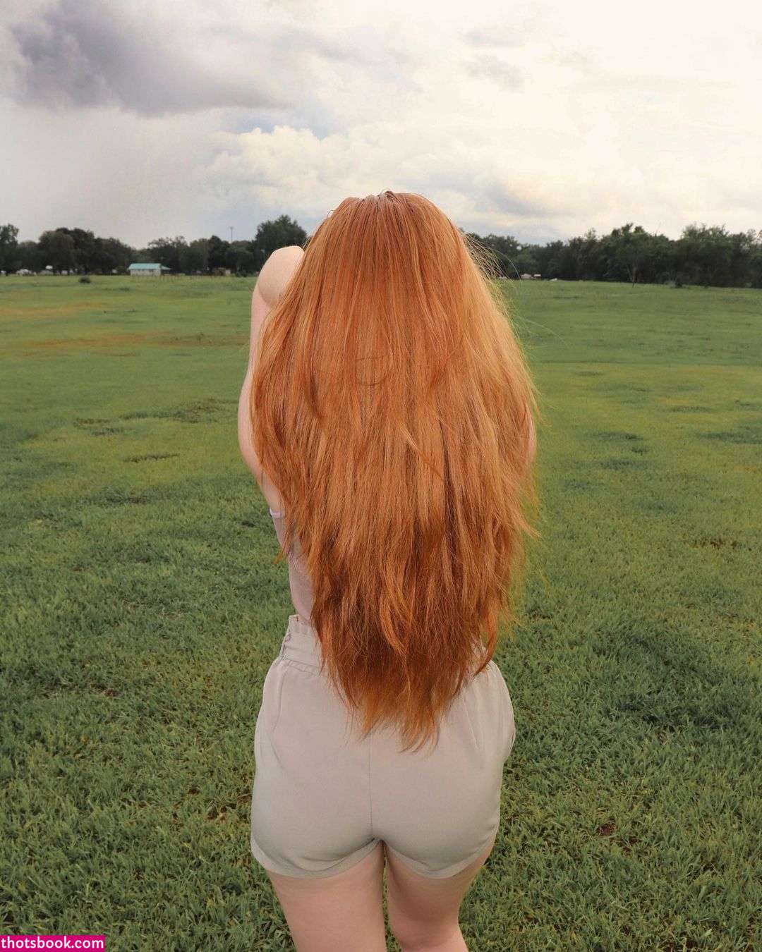 Iksnirub Twins Photos #16 281830