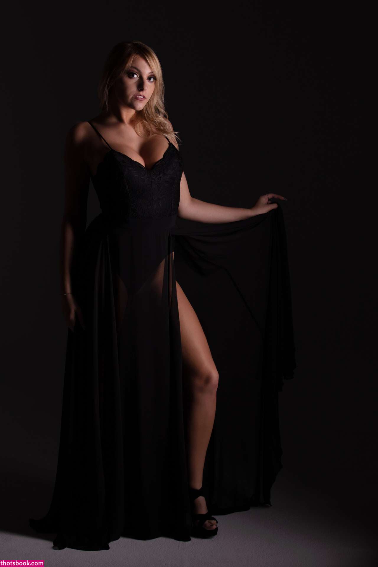 Griffin Maria Nude Photos #9 300013