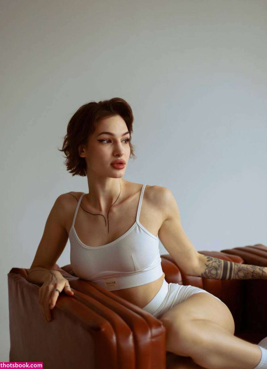 Vialentina Nude Photos #11 301005