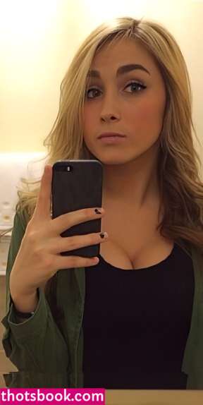 Olivia Lhopitault  Livlhob  Lilhoppytoe20 Nude OnlyFans Photos #1 320080