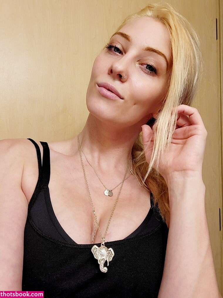 Ashlynne  AshlynneLocks Nude Photos #1 293781