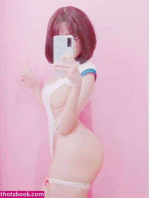 eimiruwu Nude Photos #4 293913