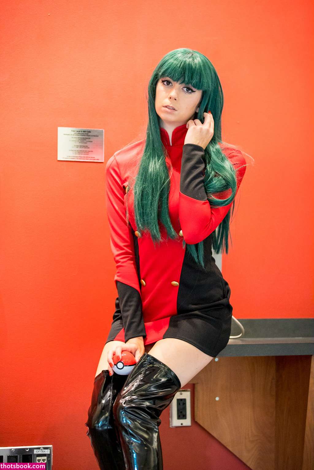 Uncanny Megan Nude Photos #8 297744