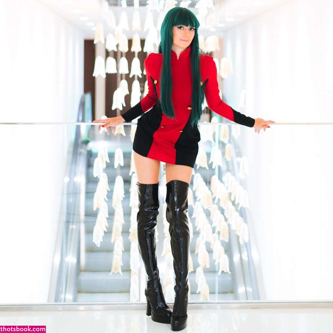 Uncanny Megan Nude Photos #8 297772