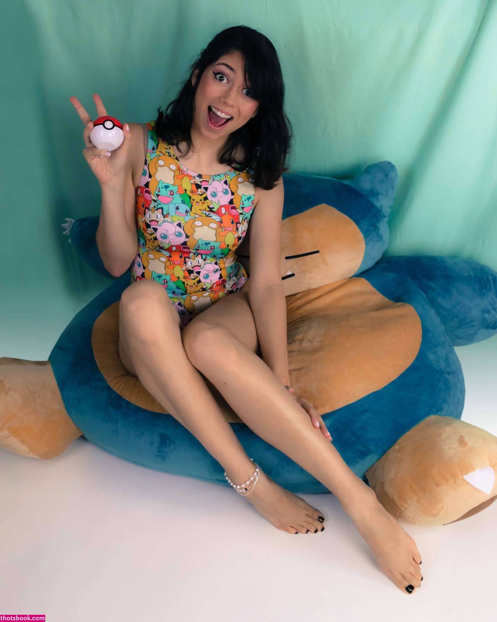 Uncanny Megan Nude Photos #12 298309