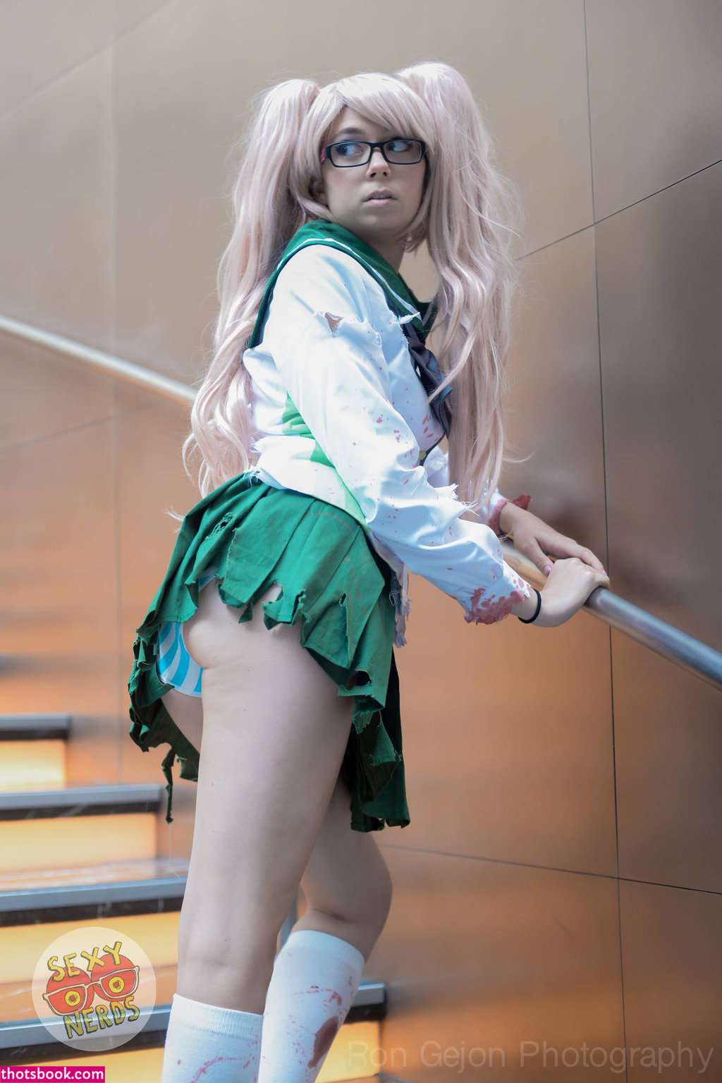 Uncanny Megan Nude Photos #16 298417