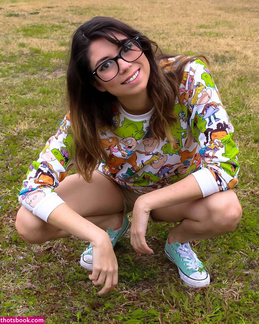 Uncanny Megan Nude Photos #17 298444