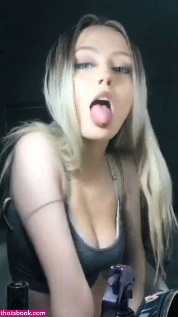 Tori Hodes Photos #1 271875