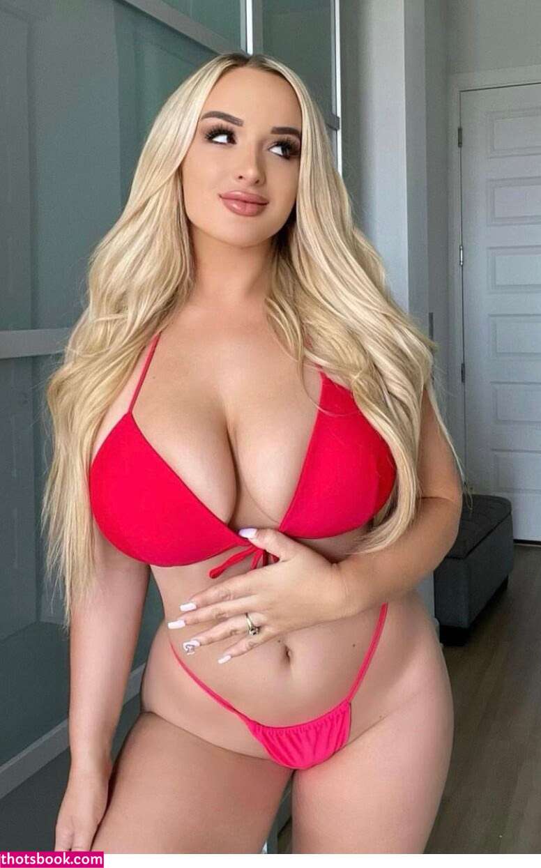 Emanne Emily Nude Photos #1 288916