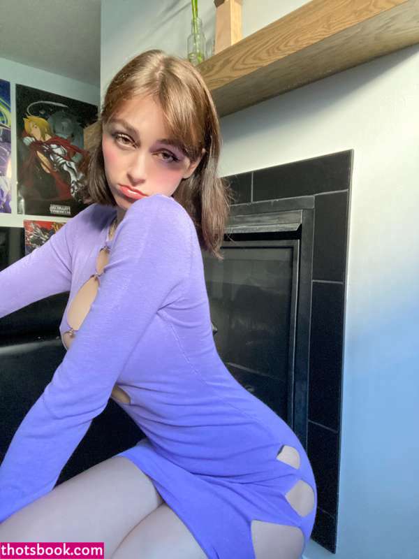 Awholelottazozo Nude Photos #1 306484