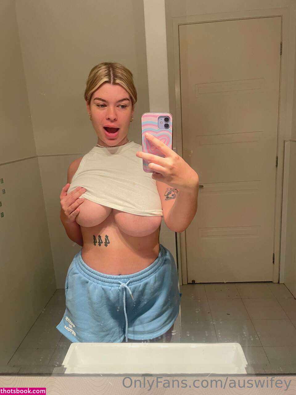 Phoebewillow Photos #4 285248