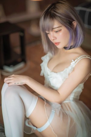 Le Josette Nude Photos #11