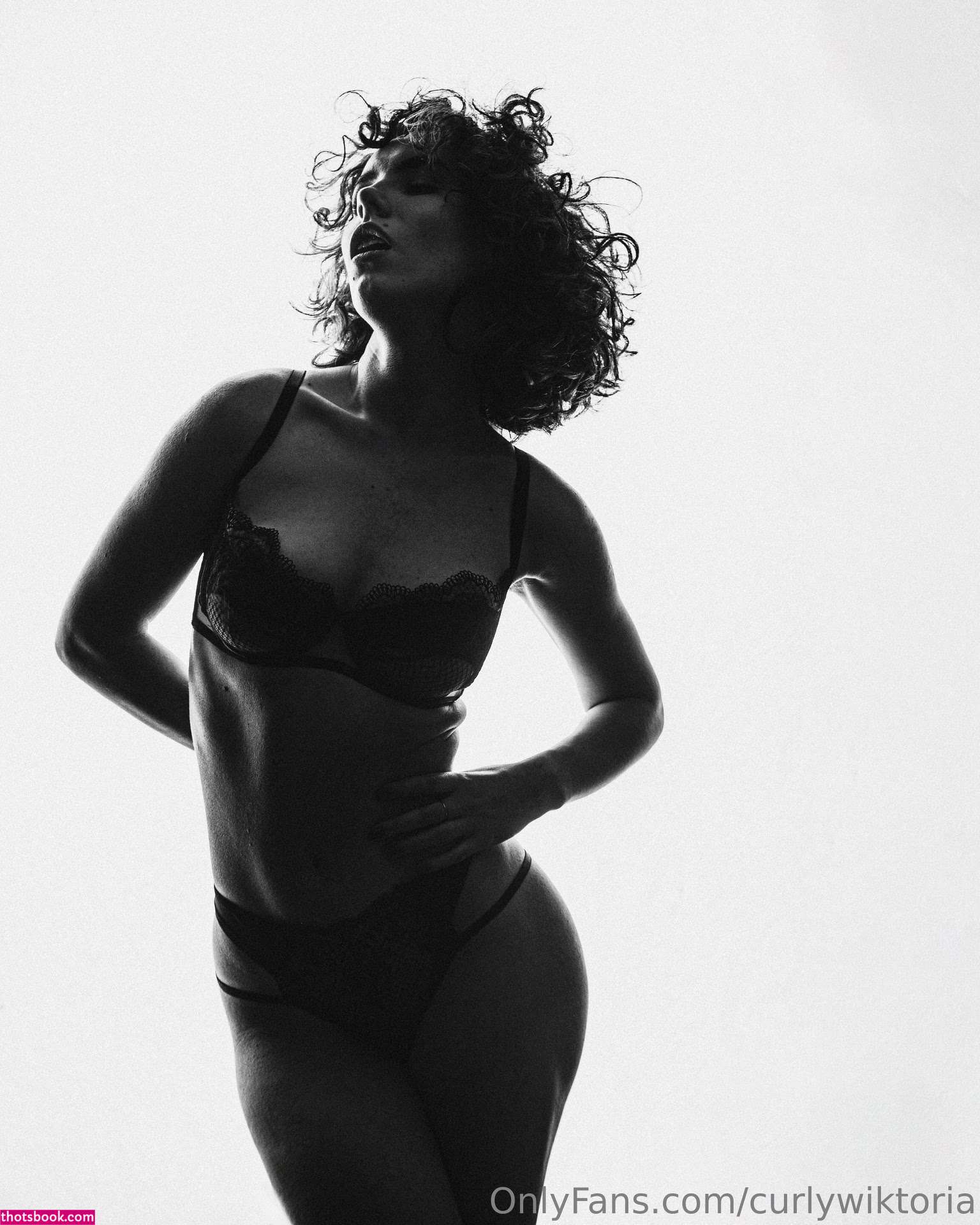 curlywiktoria wiktoria moldawiak Nude OnlyFans Photos #15 1065084