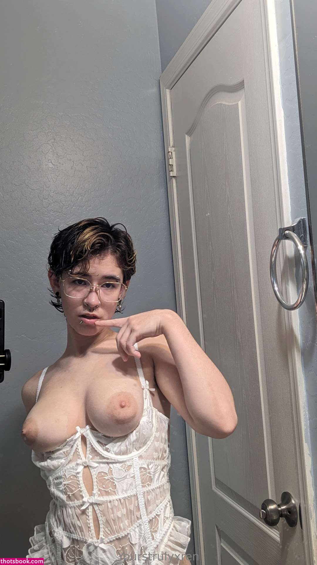 Yourstrulyxren Ren Nude OnlyFans Photos #1 1041652