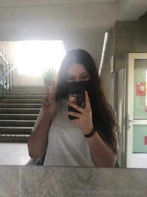 cutegirlnyxx Nude Leaks OnlyFans Photos #2