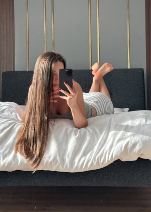 Sinem Ozgur Nude Leaks OnlyFans Photos #25