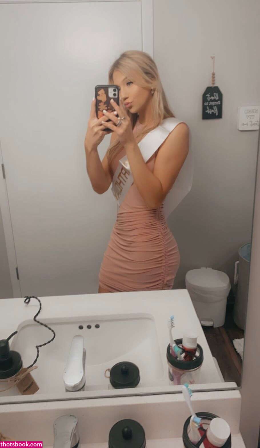 Kaitlyn Carothers Nude Leaks OnlyFans Photos #4 1761285