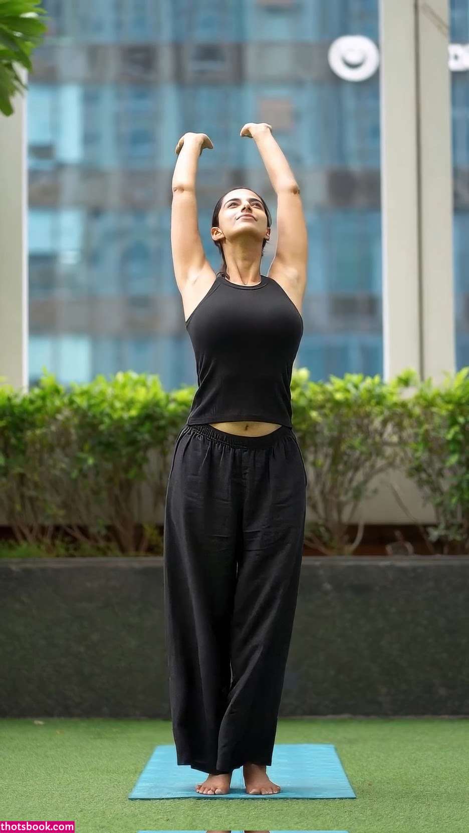 Meenakshi Chaudhary Nude Leaks OnlyFans Photos #2 1761523