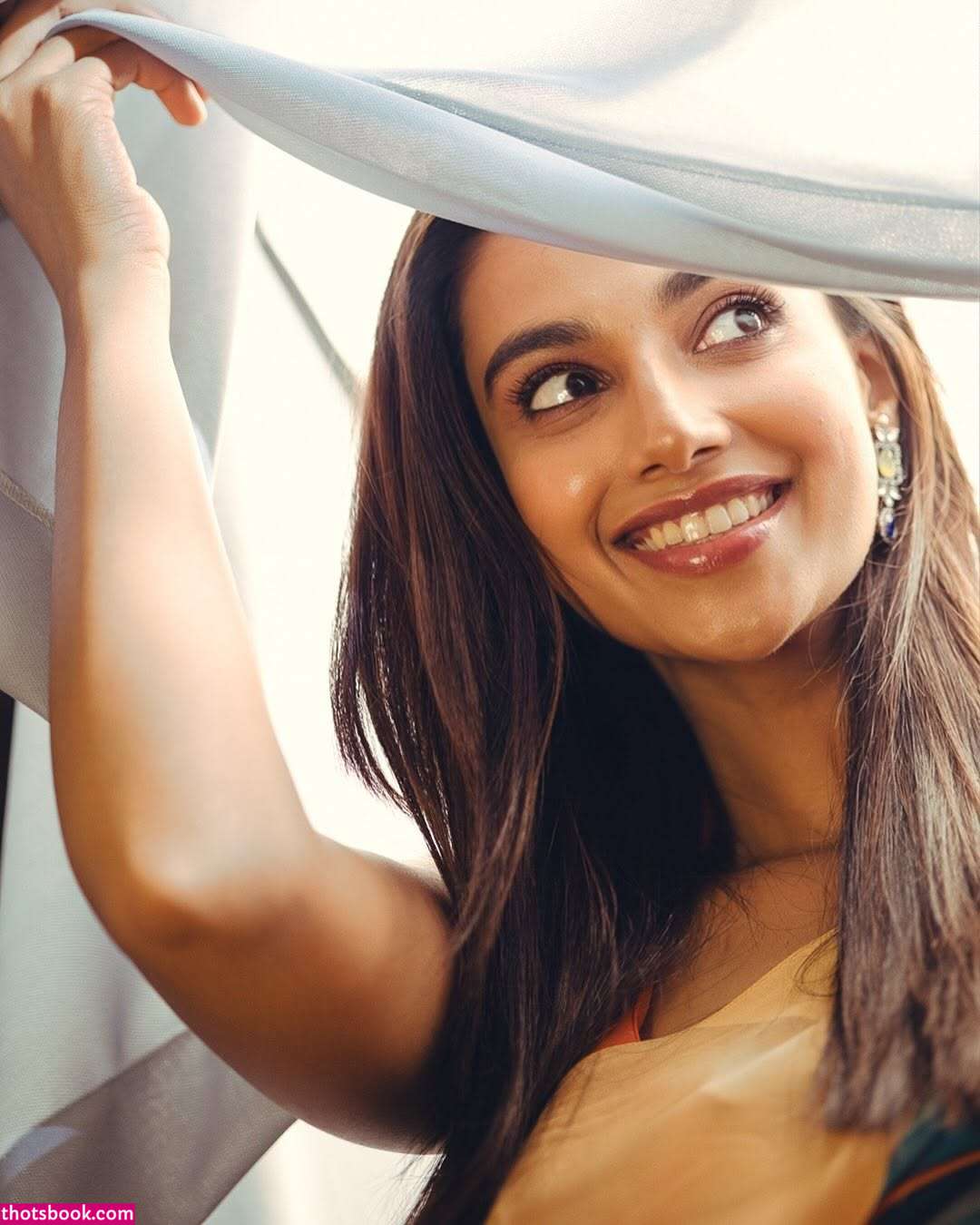 Meenakshi Chaudhary Nude Leaks OnlyFans Photos #4 1761551