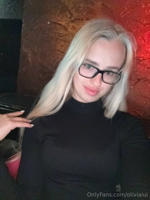 oliviaiui Nude Leaks OnlyFans Photos #5
