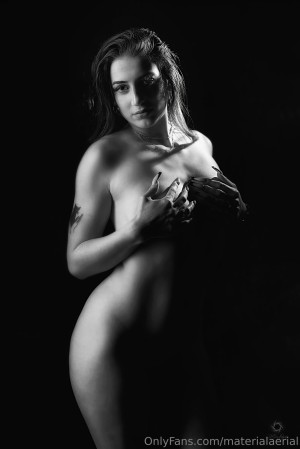 materialaerial Nude Leaks OnlyFans Photos #2