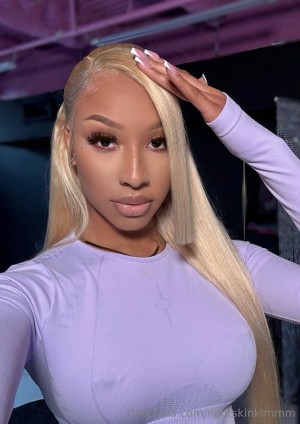 lightskinkimmm Nude Leaks OnlyFans Photos #3