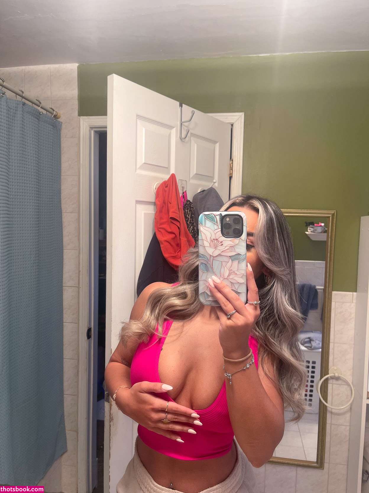 Leafsnlifts Nude Leaks OnlyFans Photos #2 1757938