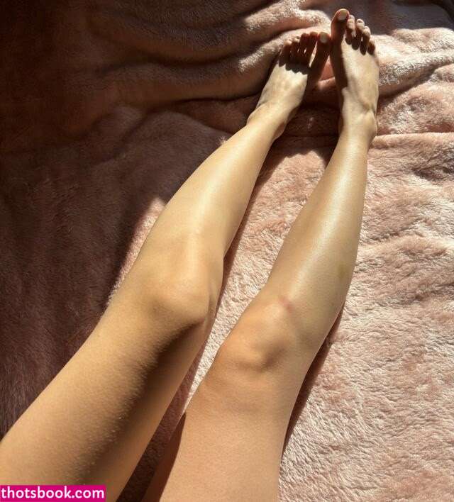 valycandy valycutefeet lolarose5 Nude Leaks OnlyFans Photos #5 1771501