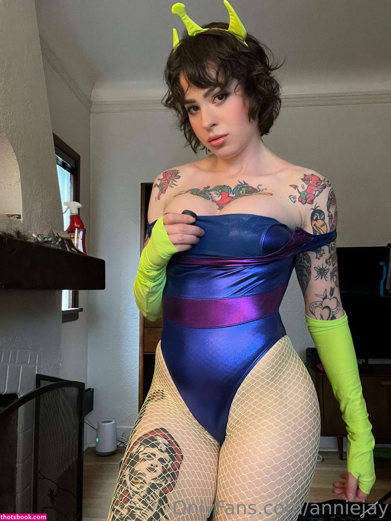 Anisa Jomha Nude Leaks OnlyFans Photos #1 1741938