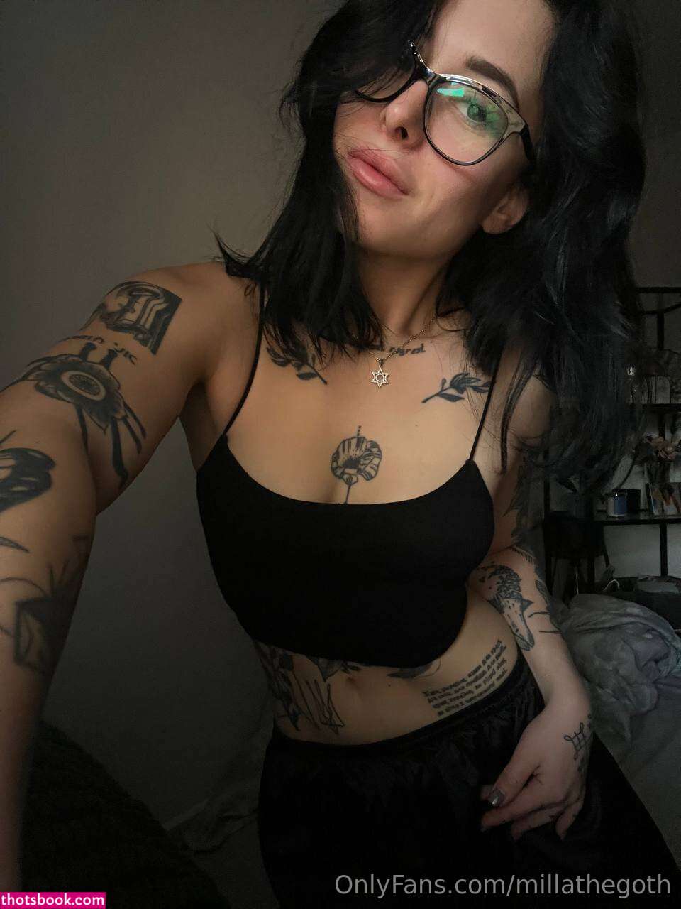 millathegoth angelicjas Nude Leaks OnlyFans Photos #3 1767171